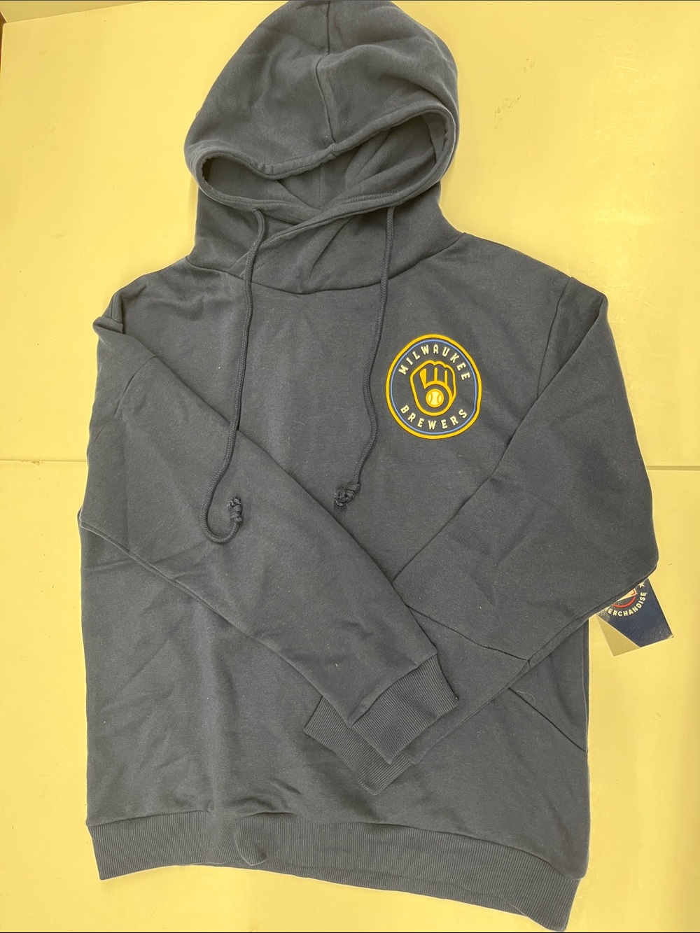 NEW CSA MLB Officially Licensed Women’s Milwaukee Brewers Sweatshirt Size Medium